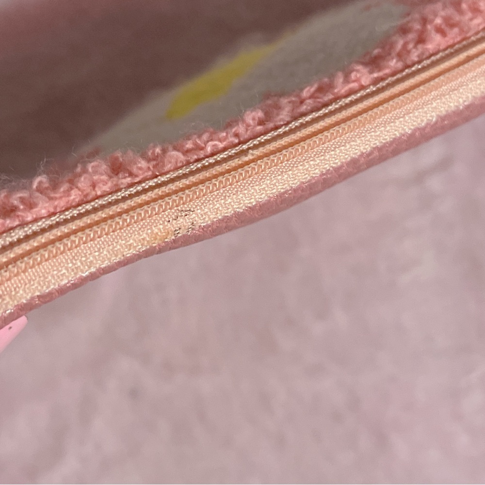Pink Fuzzy Large Daisy Wristlet Bag - Picture 6 of 10
